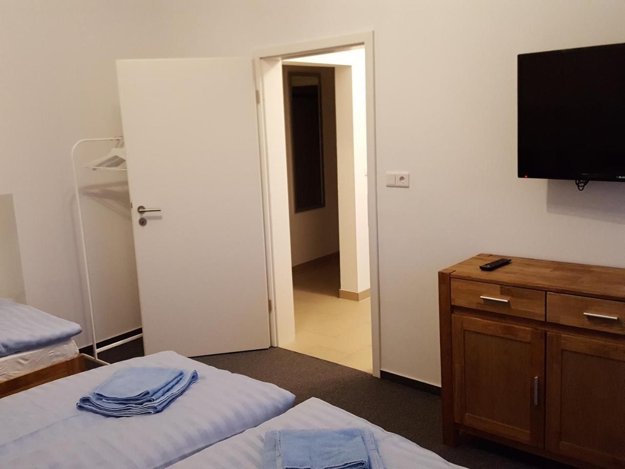 Goldener Anker Otel Genthin Dış mekan fotoğraf
