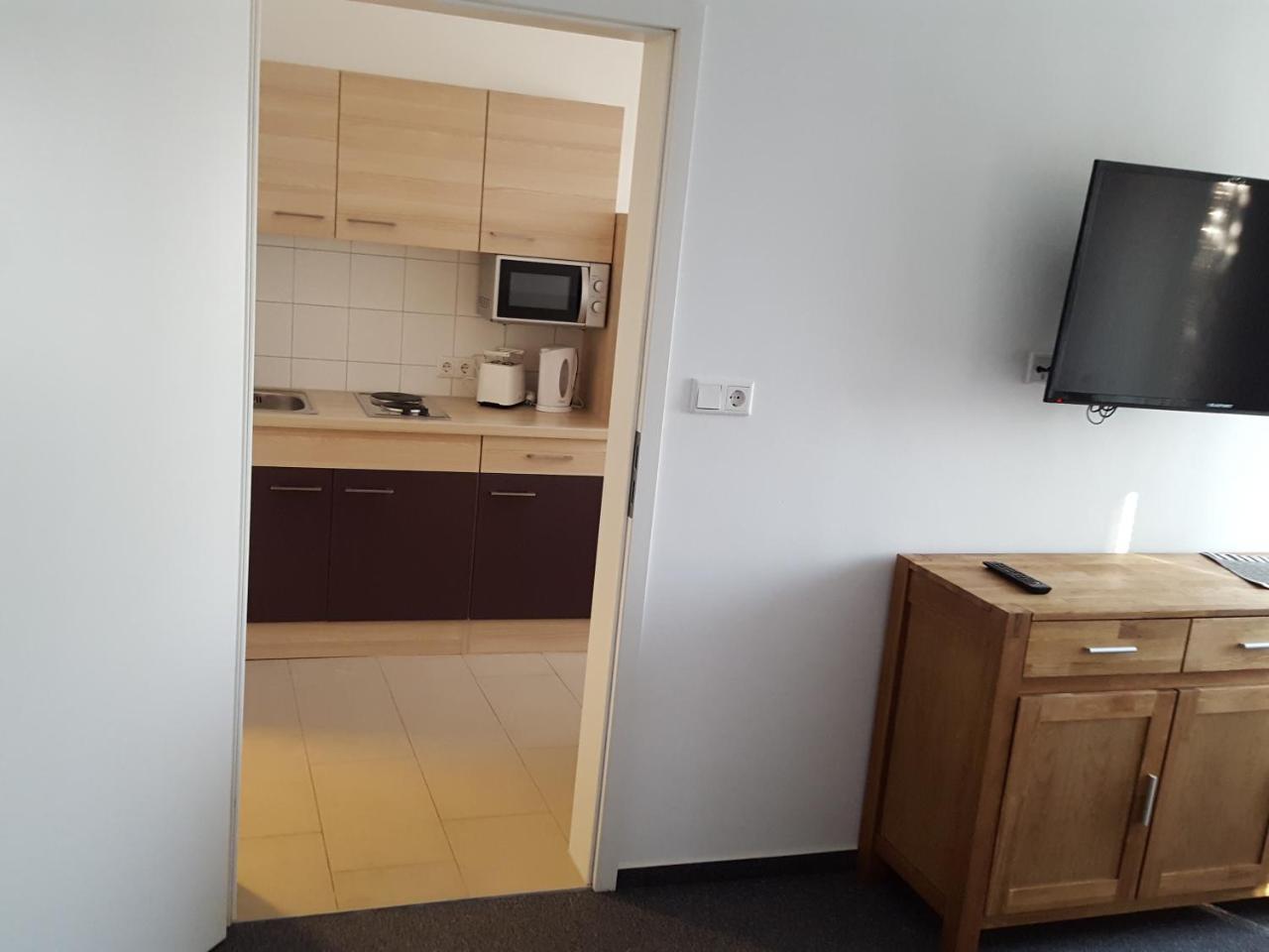 Goldener Anker Otel Genthin Dış mekan fotoğraf