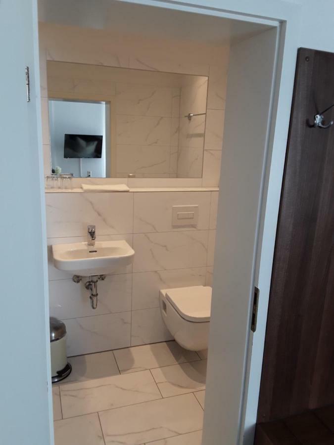 Goldener Anker Otel Genthin Dış mekan fotoğraf
